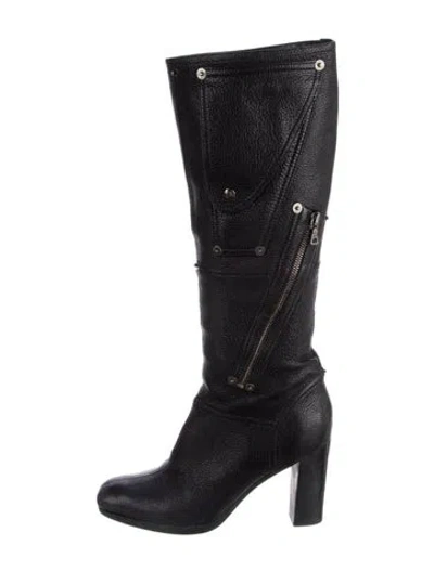 Pre-owned Prada Leather Boots In Black