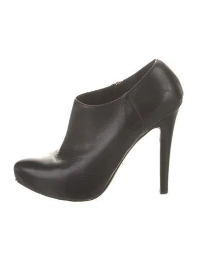 Pre-owned Prada Leather Boots In Black