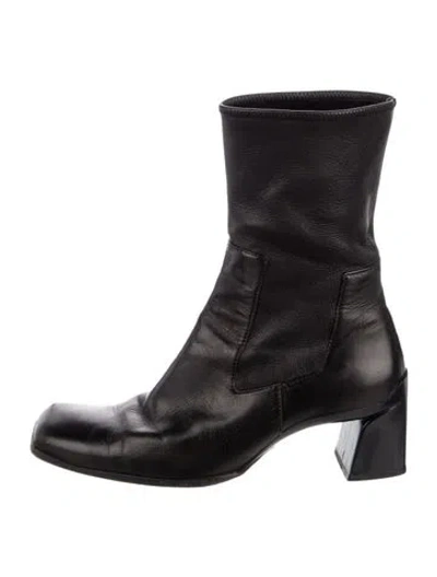 Pre-owned Prada Leather Boots In Black