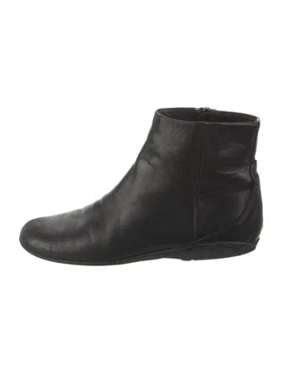 Pre-owned Prada Leather Boots In Black