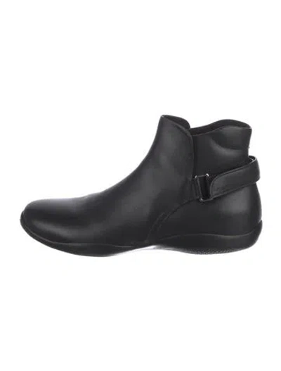 Pre-owned Prada Leather Boots In Black