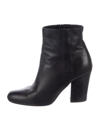 Pre-owned Prada Leather Boots In Black