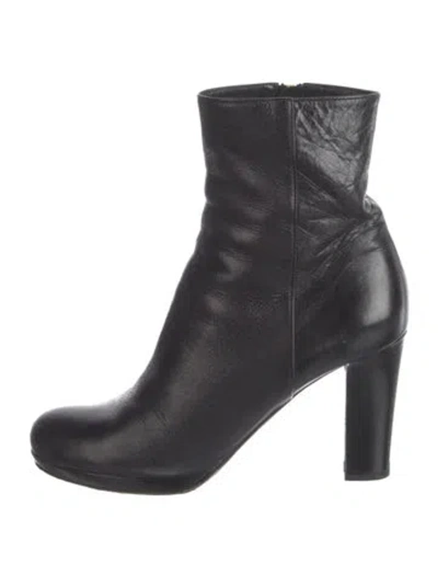 Pre-owned Prada Leather Boots In Black