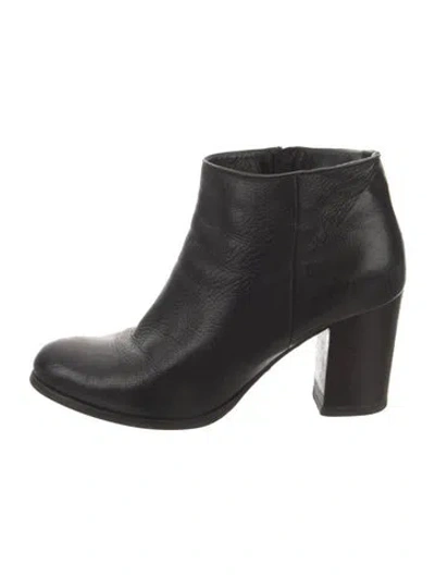 Pre-owned Prada Leather Boots In Black