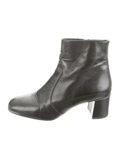 Pre-owned Prada Leather Boots In Black