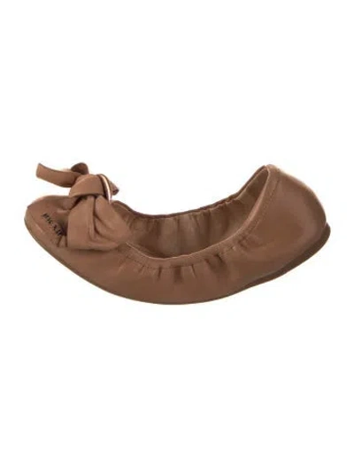 Pre-owned Prada Leather Bow Accents Ballet Flats In Neutral