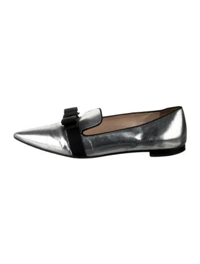 Pre-owned Prada Leather Bow Accents Loafers