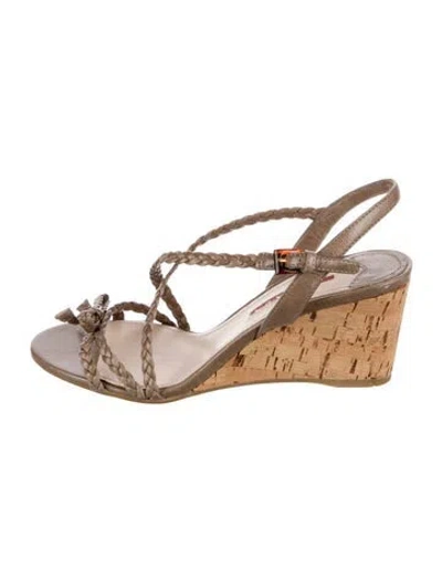 Pre-owned Prada Leather Bow Accents Slingback Sandals In Neutral
