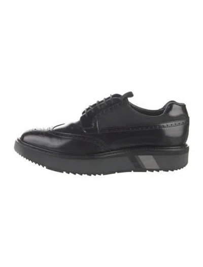 Pre-owned Prada Leather Brogues In Black