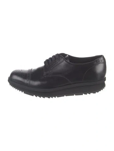Pre-owned Prada Leather Brogues In Black
