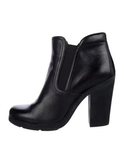 Pre-owned Prada Leather Chelsea Boots In Black