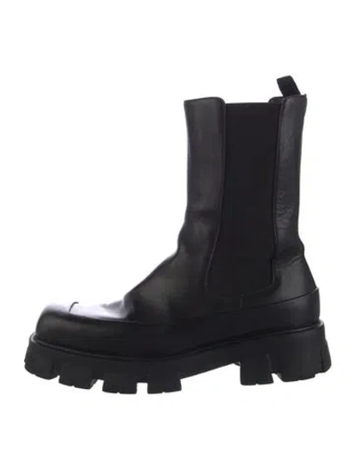 Pre-owned Prada Leather Chelsea Boots In Black