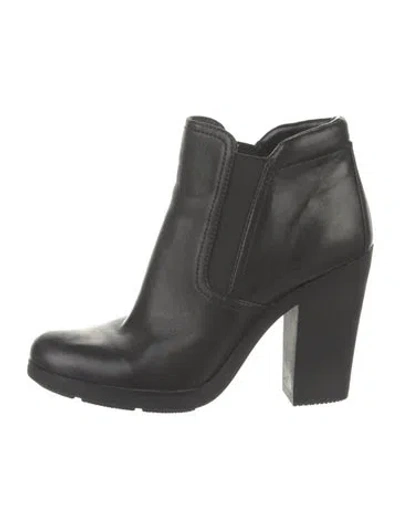 Pre-owned Prada Leather Chelsea Boots In Black