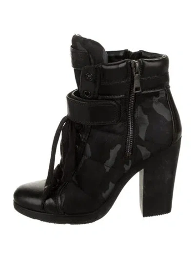 Pre-owned Prada Leather Combat Boots In Black
