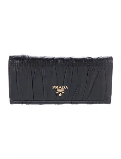 Pre-owned Prada Leather Continental Wallet In Black