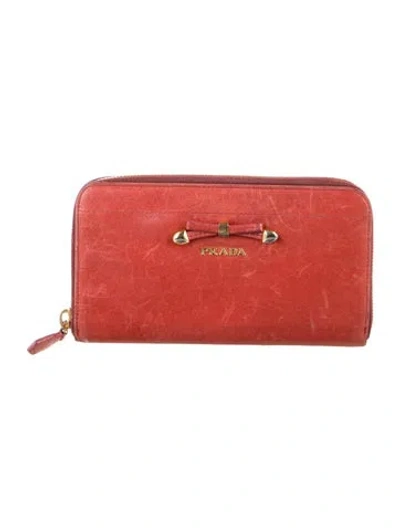 Pre-owned Prada Leather Continental Wallet In Red