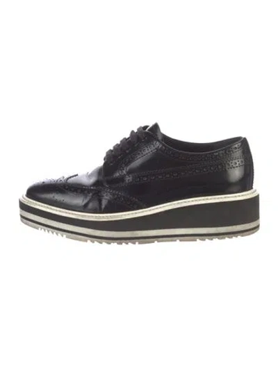 Pre-owned Prada Leather Crochet Trim Oxfords In Black