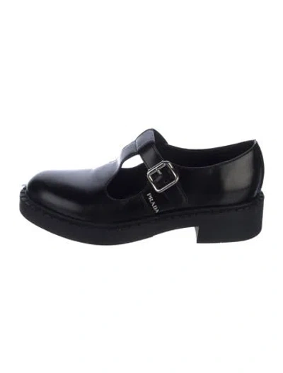 Pre-owned Prada Leather Cutout Accent Flats In Black