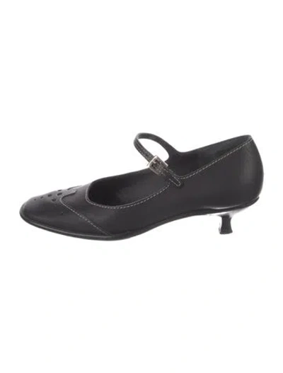 Pre-owned Prada Leather Cutout Accent Pumps In Black