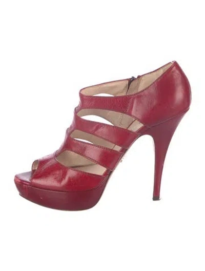 Pre-owned Prada Leather Cutout Accent Pumps In Red