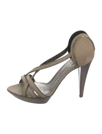 Pre-owned Prada Leather D'orsay Pumps In Neutral