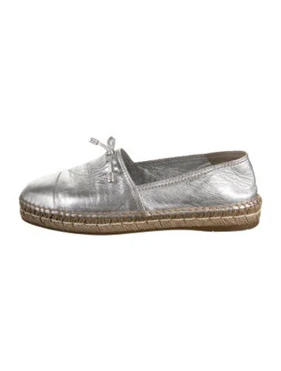 Pre-owned Prada Leather Espadrilles In Metallic/silver