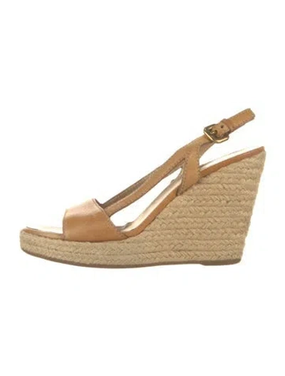 Pre-owned Prada Leather Espadrilles In Neutral