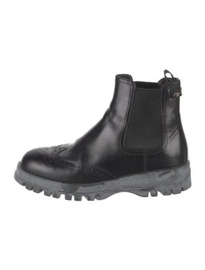 Pre-owned Prada Leather Eyelet Trim Chelsea Boots In Black