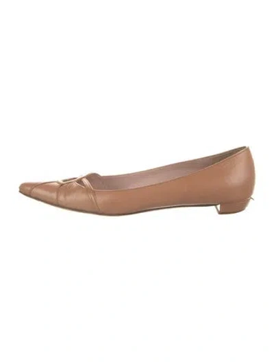 Pre-owned Prada Leather Flats In Brown