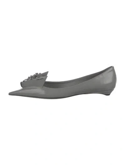 Pre-owned Prada Leather Flats In Grey