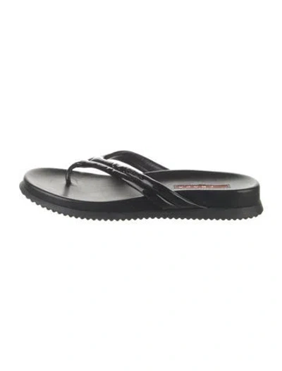 Pre-owned Prada Leather Flip Flops In Black