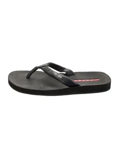 Pre-owned Prada Leather Flip Flops In Black