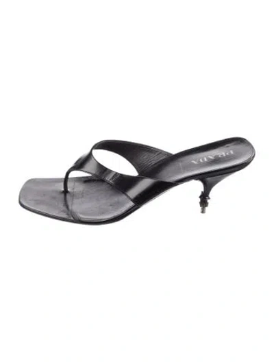 Pre-owned Prada Leather Flip Flops In Black
