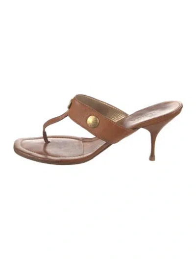 Pre-owned Prada Leather Flip Flops In Brown