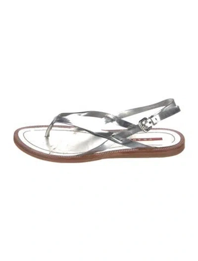Pre-owned Prada Leather Flip Flops In Metallic/silver