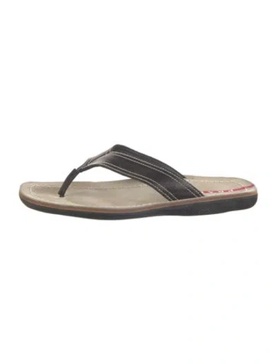 Pre-owned Prada Leather Flip Flops In Neutral