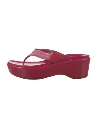 Pre-owned Prada Leather Flip Flops In Pink