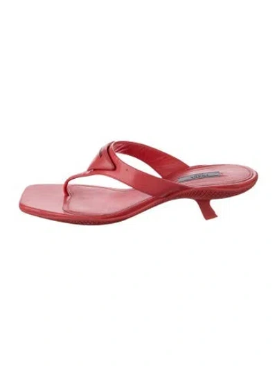 Pre-owned Prada Leather Flip Flops In Pink