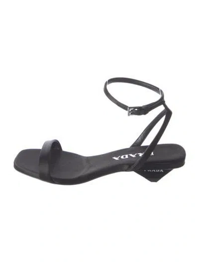 Pre-owned Prada Leather Gladiator Sandals In Black
