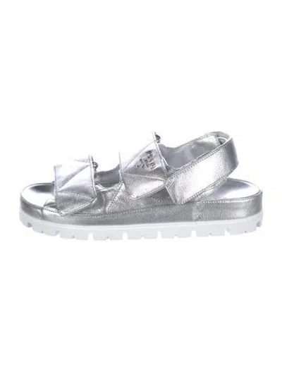 Pre-owned Prada Leather Gladiator Sandals In Silver