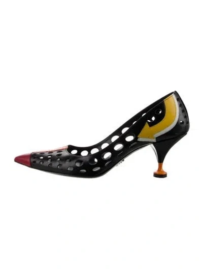 Pre-owned Prada Leather Graphic Print Pumps In Black