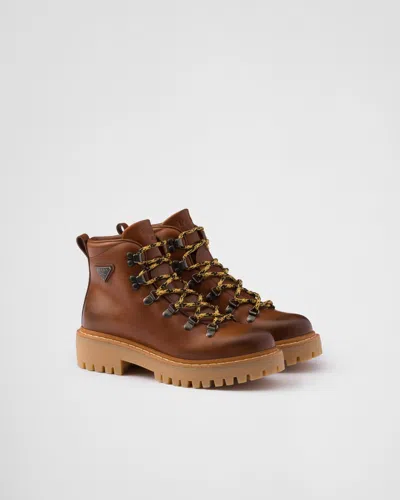 PRADA SCHNÜRSTIEFELETTEN AUS LEDER