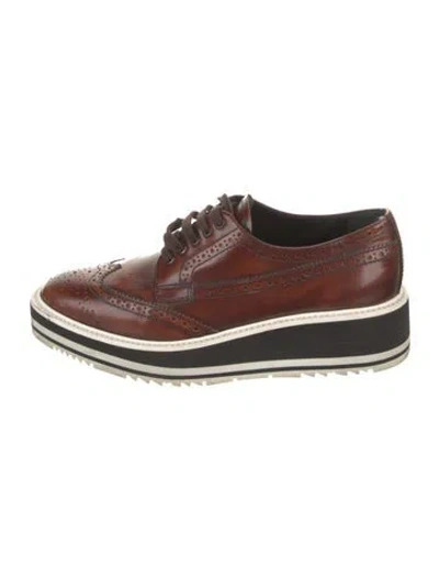 Pre-owned Prada Leather Lasercut Accents Oxfords In Brown