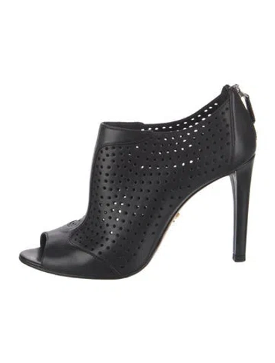 Pre-owned Prada Leather Lasercut Accents Pumps In Black