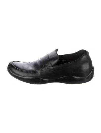 Pre-owned Prada Leather Loafers In Black