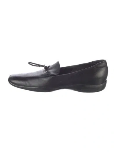Pre-owned Prada Leather Loafers In Black