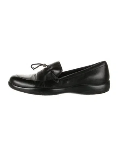 Pre-owned Prada Leather Loafers In Black