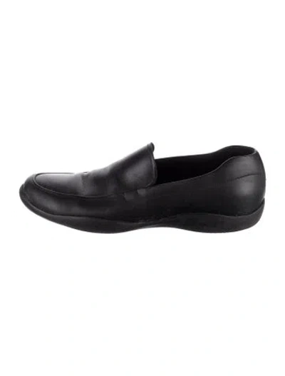 Pre-owned Prada Leather Loafers In Black