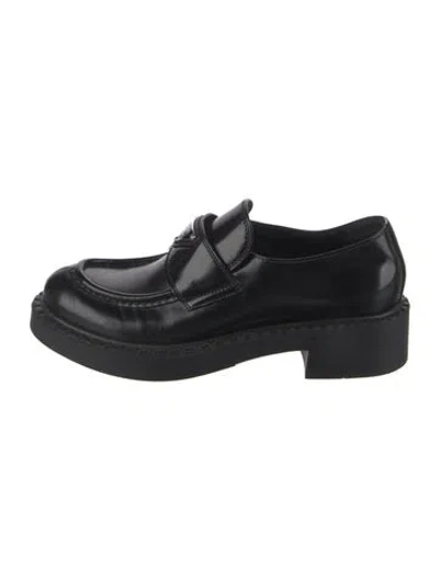 Pre-owned Prada Leather Loafers In Black