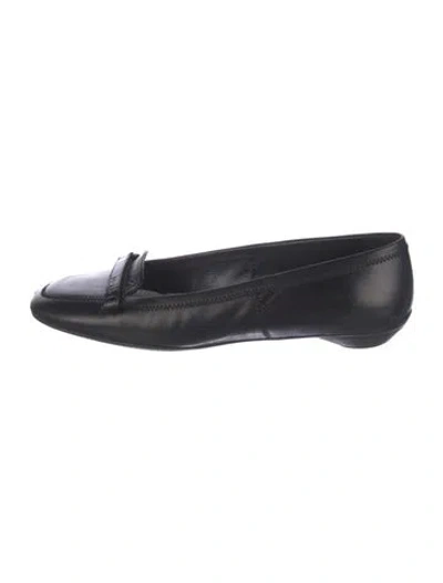 Pre-owned Prada Leather Loafers In Multi